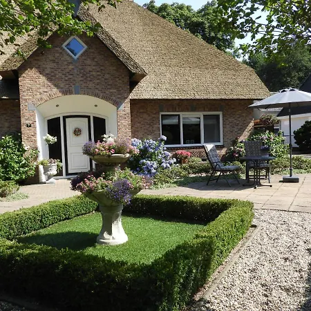Bed & Breakfast De Kleine Vos 3*